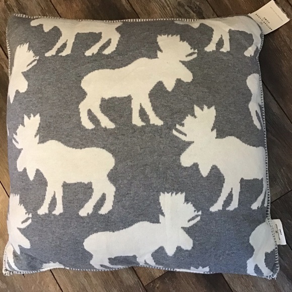 Artisan De Luxe 🆕 with tags Moose pillow - Picture 9 of 9
